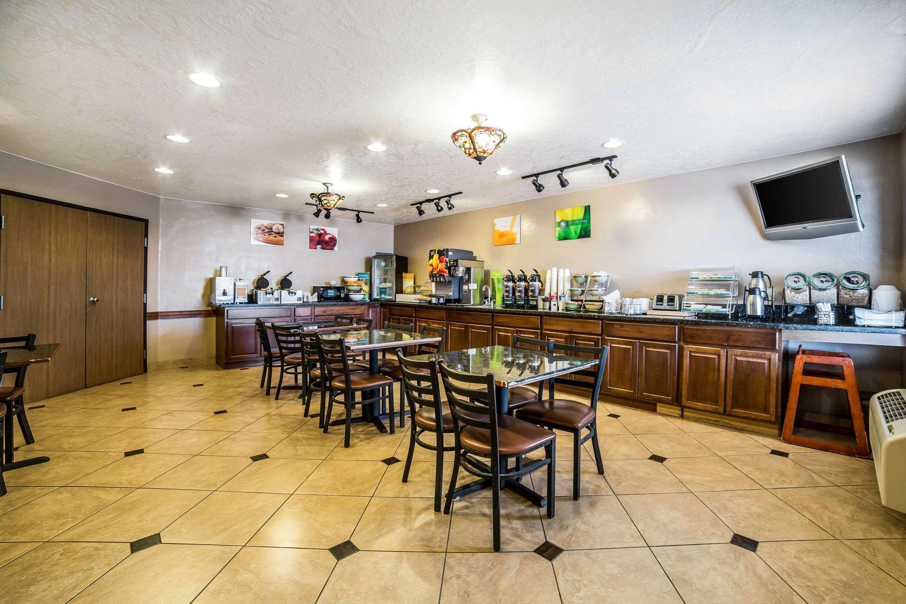 Quality Inn Zion Park Area Харрикейн Экстерьер фото