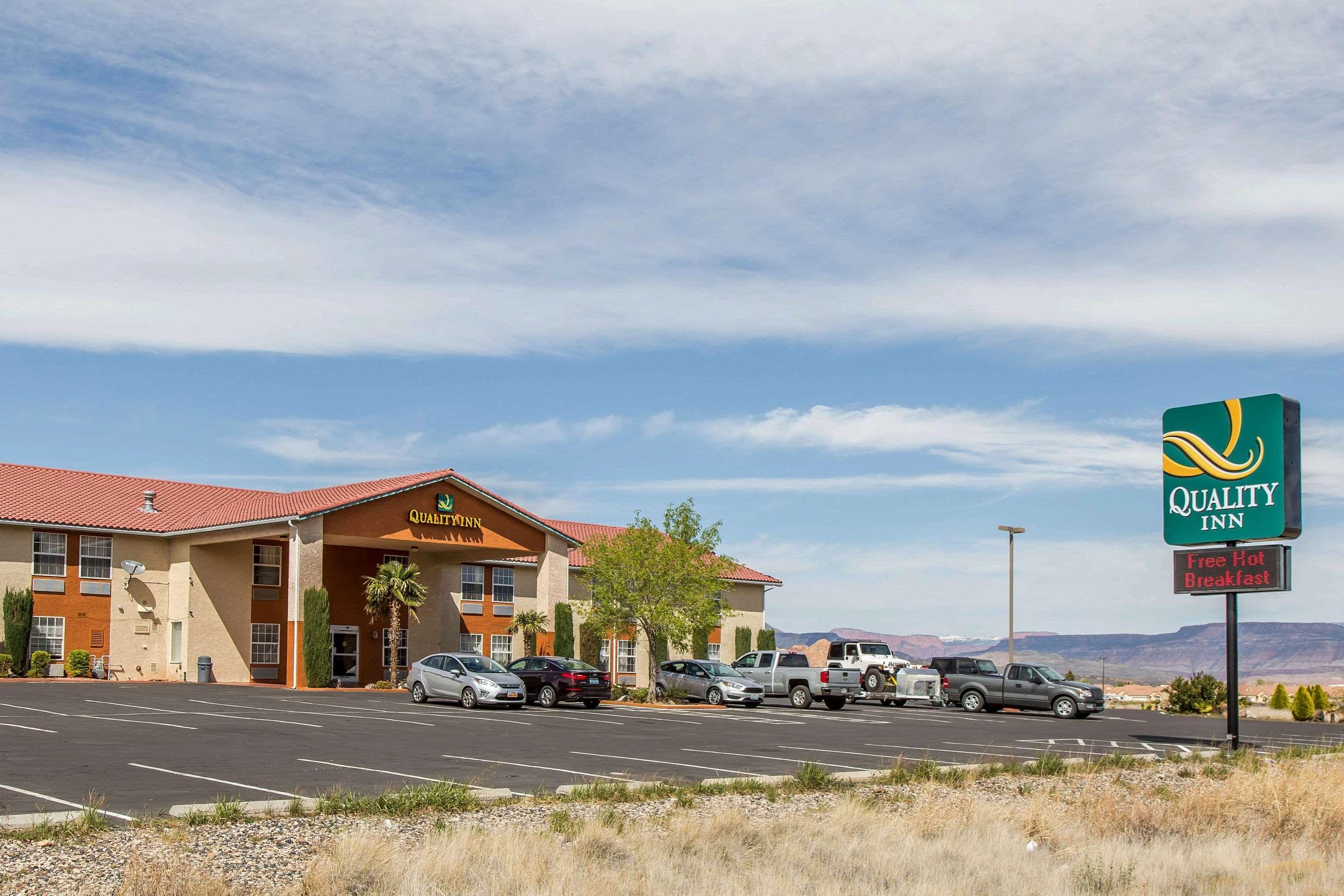 Quality Inn Zion Park Area Харрикейн Экстерьер фото