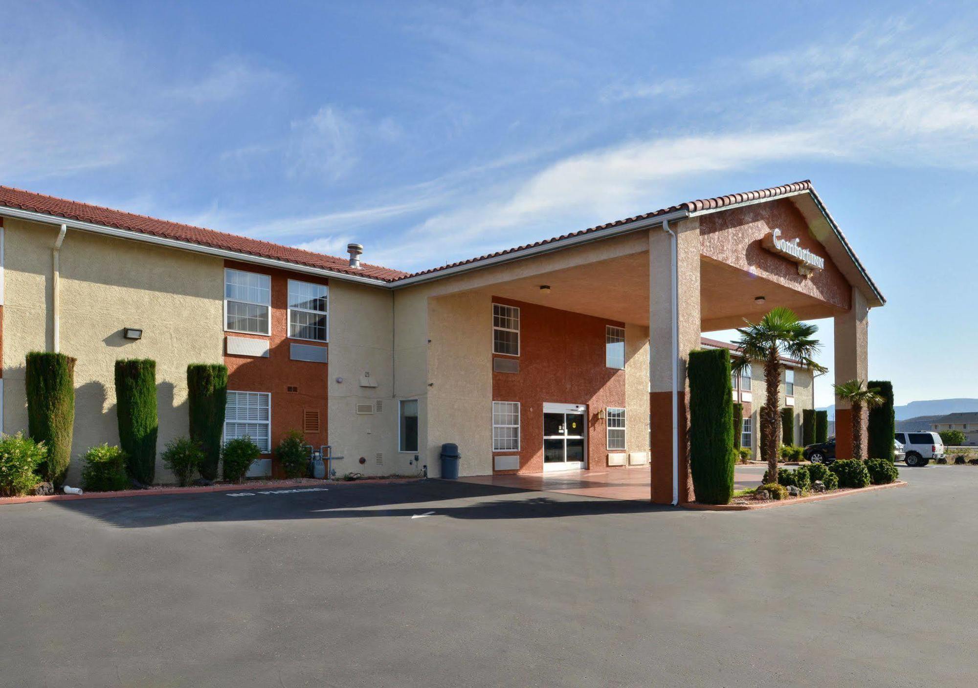 Quality Inn Zion Park Area Харрикейн Экстерьер фото